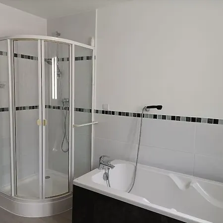 Dom wakacyjny Maison De Pres De La Digue Et