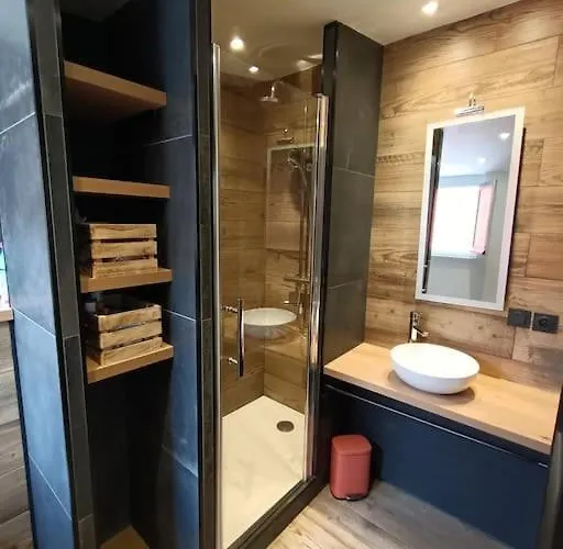 Maison De Près De La Digue Et Dunkirk