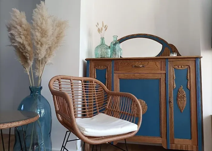 Maison De Près De La Digue Et