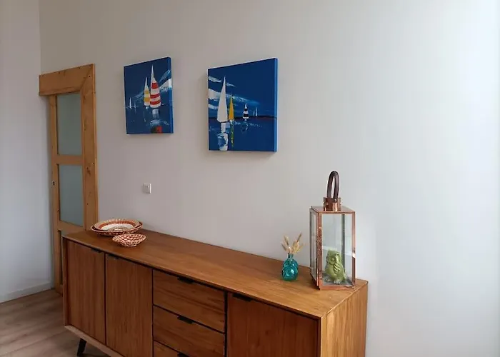 Maison De Près De La Digue Et *